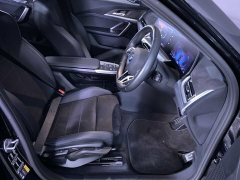 BMW iX2 Edrive20 M Sport Black #36