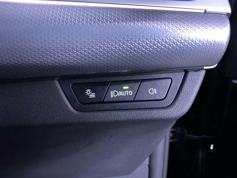 BMW iX2 Edrive20 M Sport Black #44