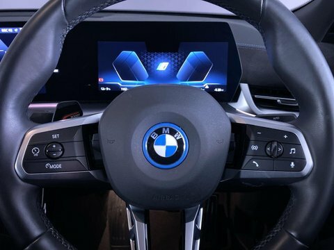 BMW iX2 Edrive20 M Sport Black #43
