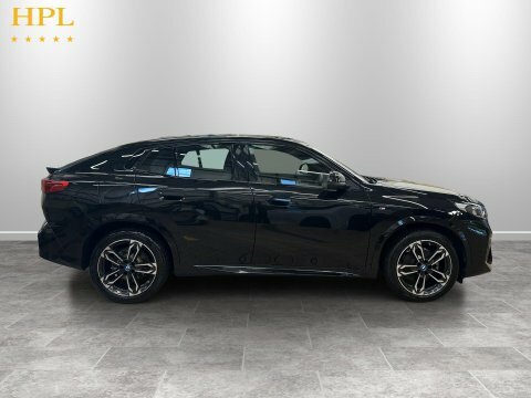 BMW iX2 Edrive20 M Sport Black #8