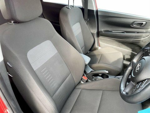 Hyundai Bayon Hatchback Red #11