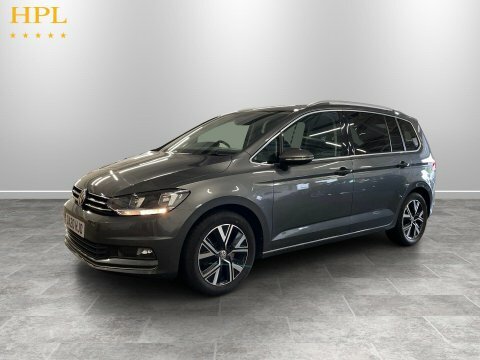 Volkswagen Touran 2020 20 1.5 Grey #3