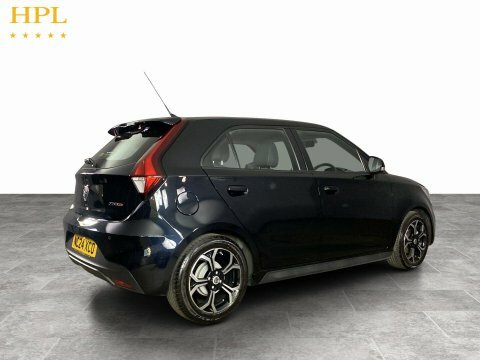 MG MG3 1.5 Hybrid Trophy Red #7