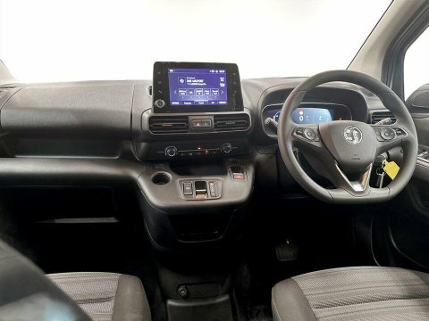 Vauxhall Combo-e Life 100Kw Design 50Kwh Grey #19