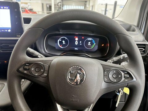Vauxhall Combo-e Life 100Kw Design 50Kwh Grey #13