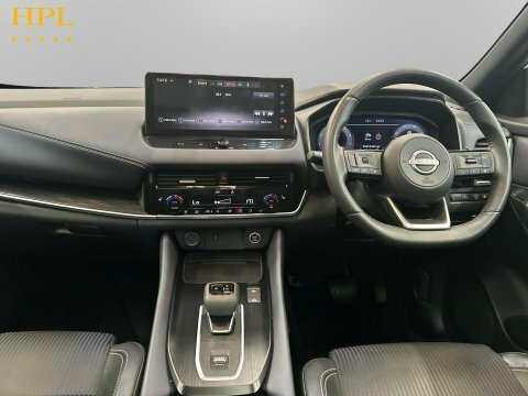 Nissan Qashqai Hatchback Silver #20