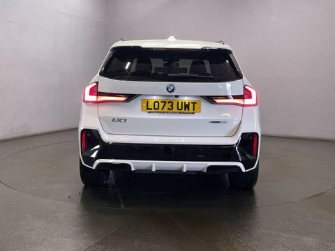 BMW iX1 Edrive20 M Sport White #7