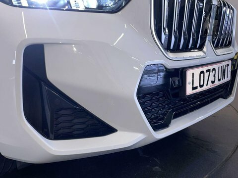 BMW iX1 Edrive20 M Sport White #11