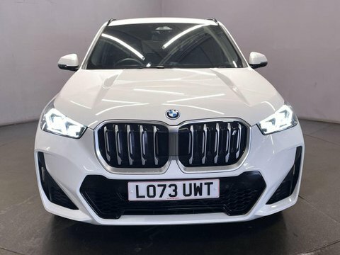 BMW iX1 Edrive20 M Sport White #10
