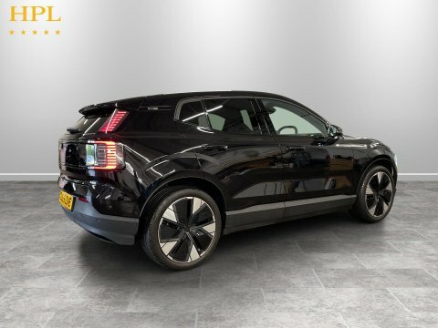 Volvo EX30 Ultra, Single Motor Extended Range, Black #7