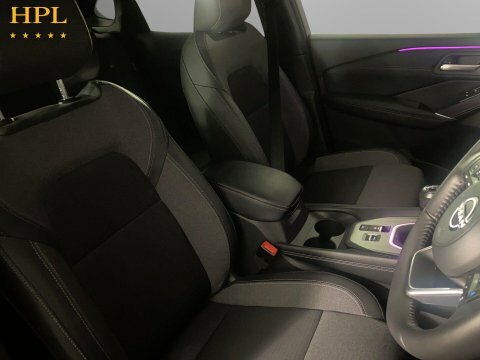 Nissan Qashqai Hatchback #11