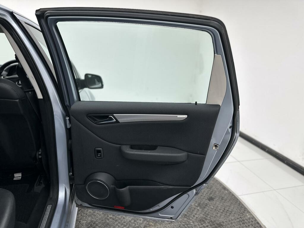 Mercedes-Benz B Class Silver #17