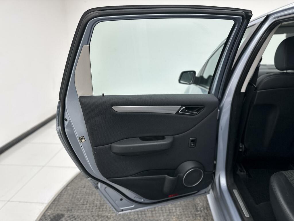 Mercedes-Benz B Class Silver #21