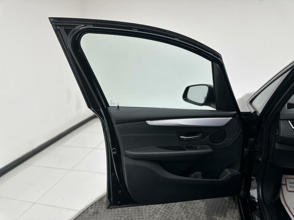 BMW 2 Series Active Tourer 216D Se Active Black #27