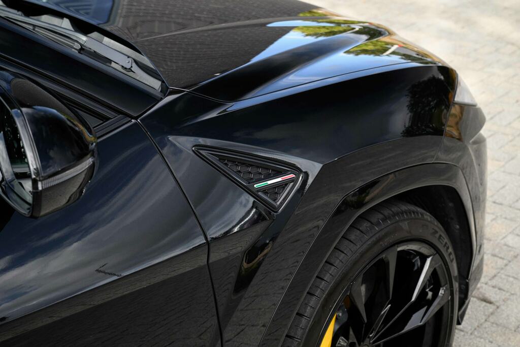 Lamborghini Urus 4.0T Fsi V8 Black #20