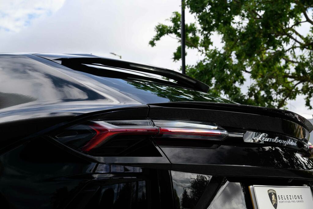 Lamborghini Urus 4.0T Fsi V8 Black #19