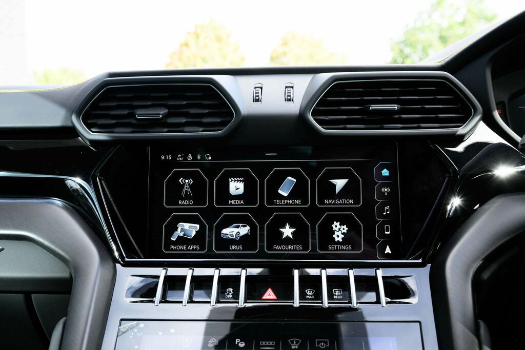 Lamborghini Urus 4.0T Fsi V8 Black #13