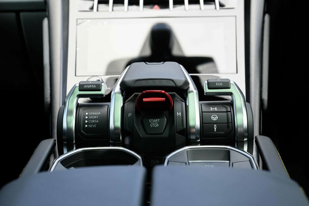 Lamborghini Urus 4.0T Fsi V8 Black #11