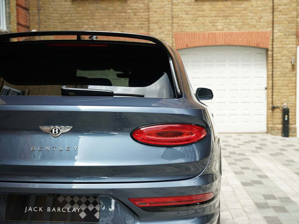 Bentley Bentayga Azure Blue #31