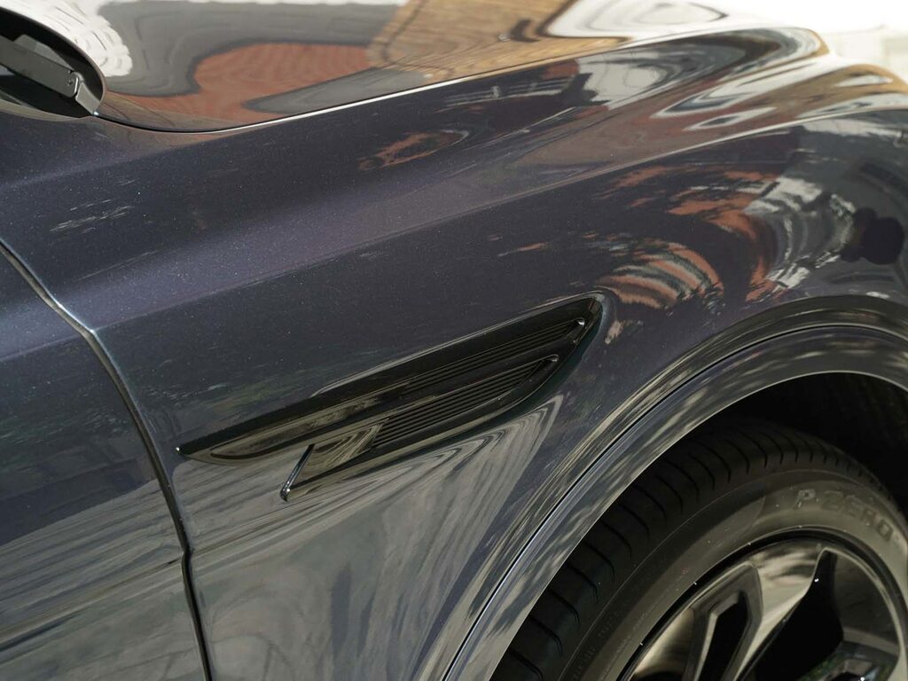 Bentley Bentayga Azure Blue #25