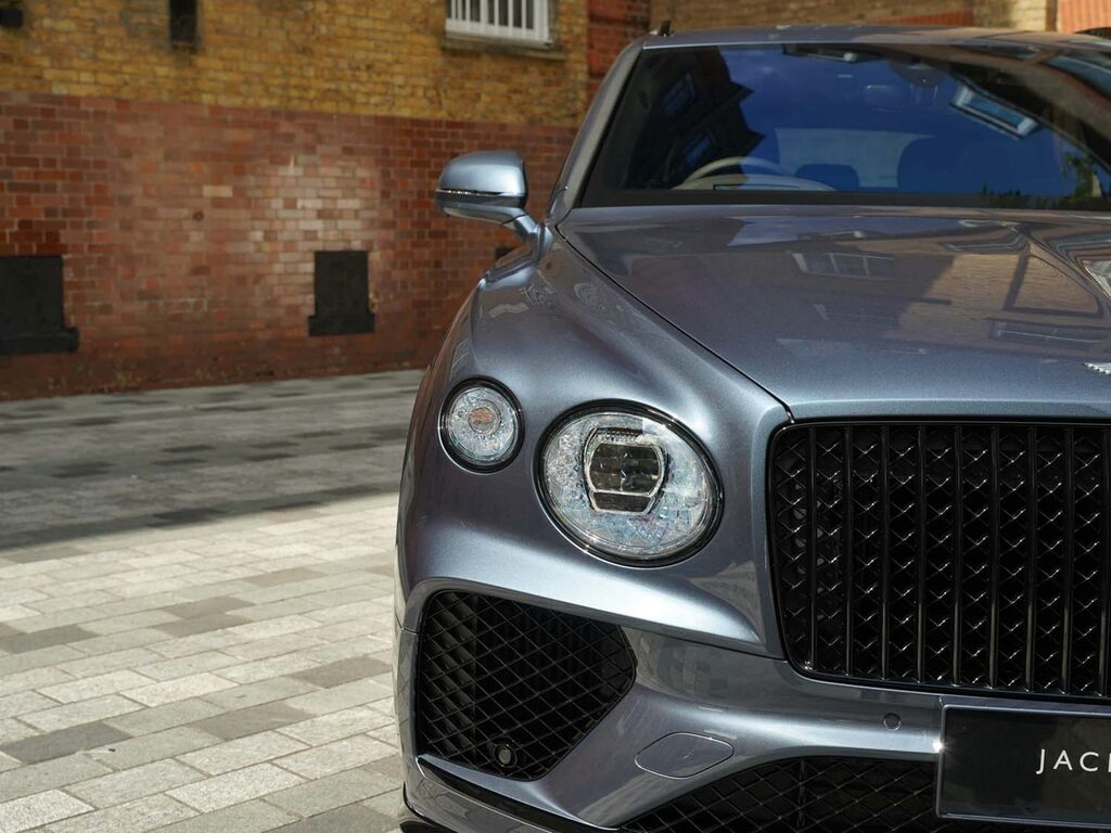 Bentley Bentayga Azure Blue #28