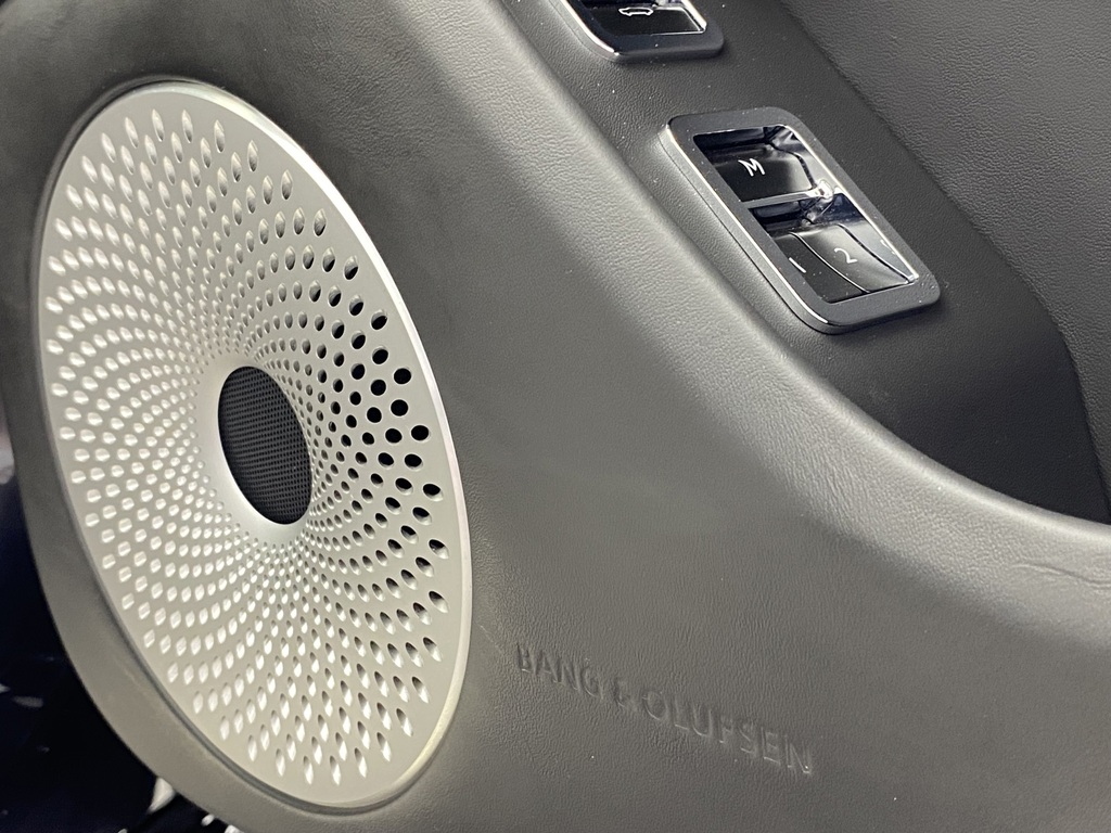 Bentley Flying Spur Azure V8  #10