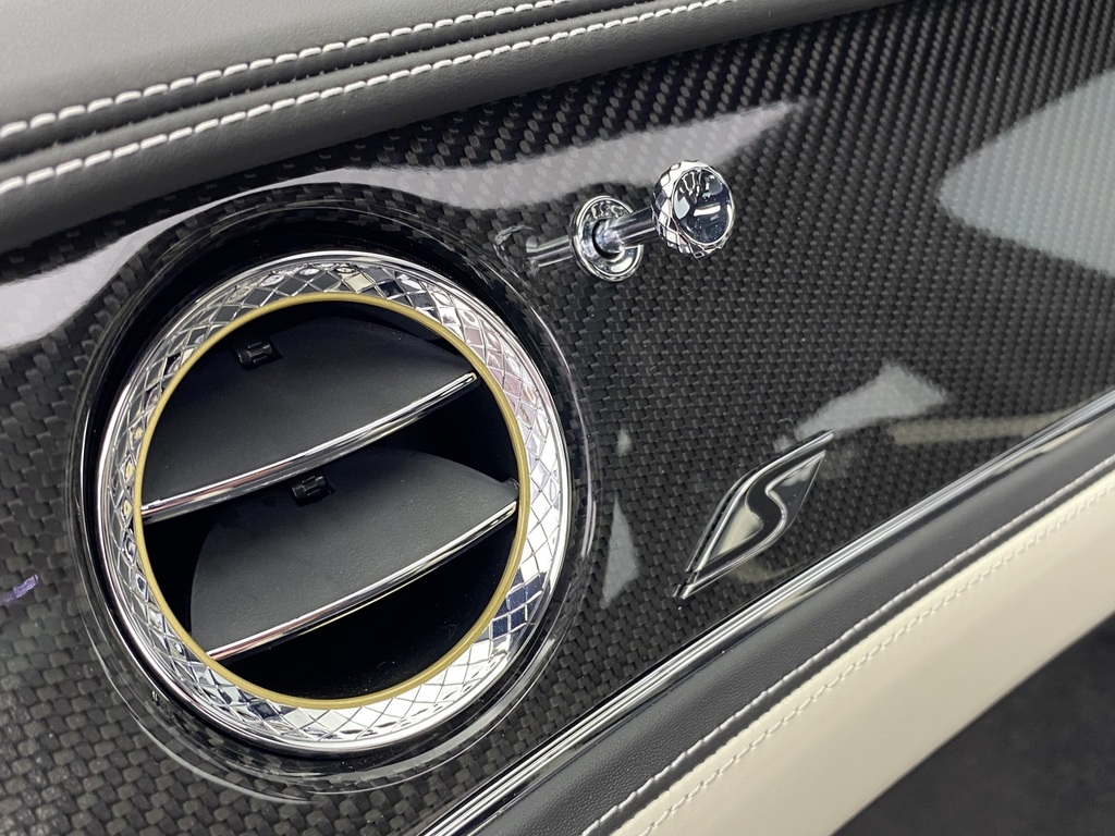 Bentley Flying Spur Azure V8  #15