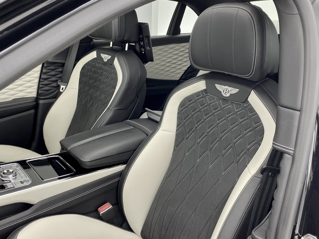 Bentley Flying Spur Azure V8  #14