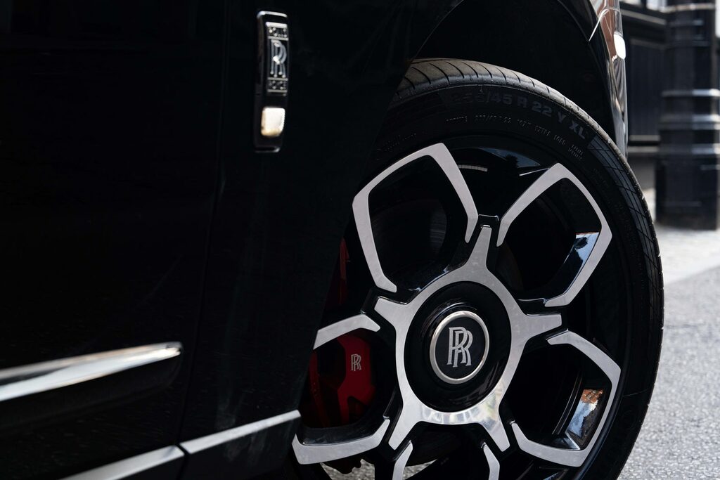 Rolls-Royce Cullinan Black Badge  #21