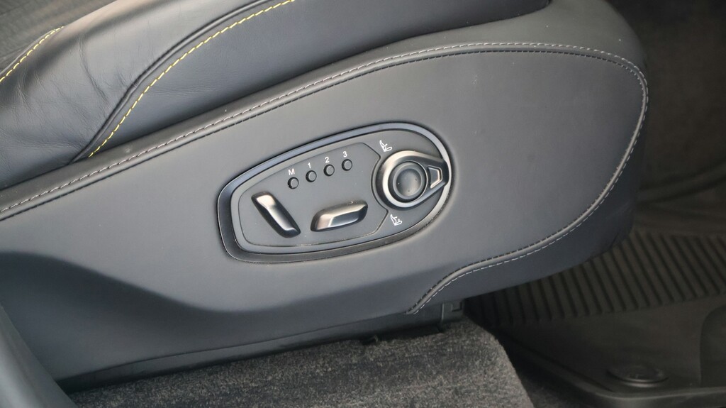 Aston Martin DBX Dbx707 My25 Grey #16