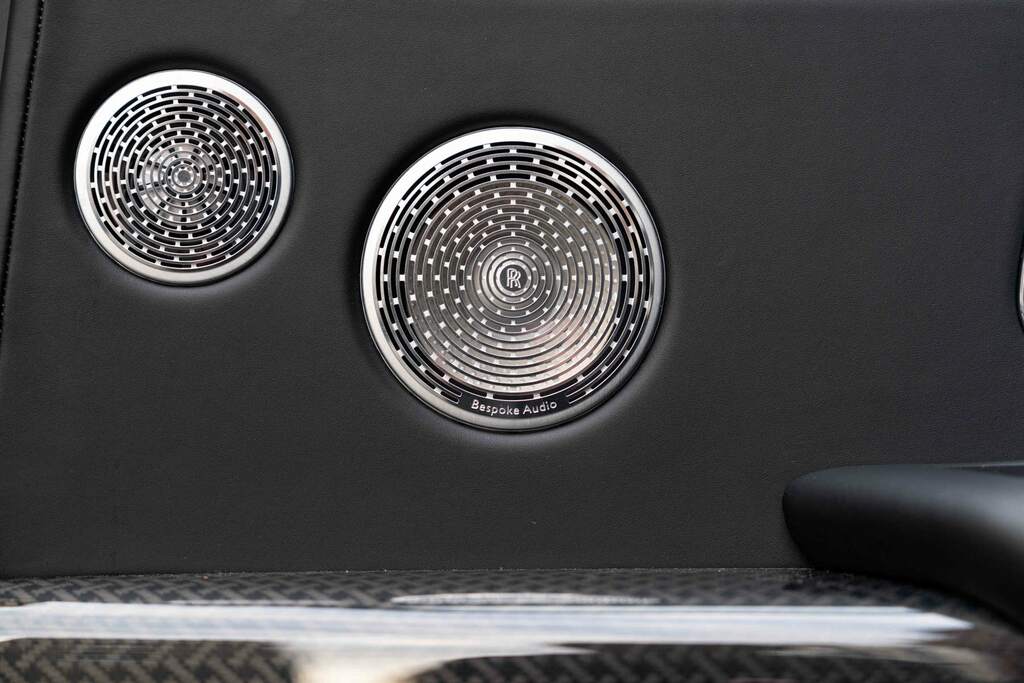 Rolls-Royce Cullinan Series II 6.75 V12 Grey #37
