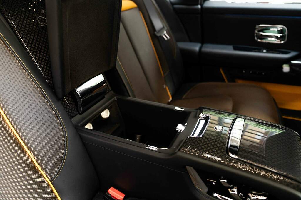 Rolls-Royce Cullinan Series II 6.75 V12 Grey #63