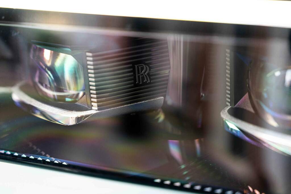 Rolls-Royce Cullinan Series II 6.75 V12 Grey #21