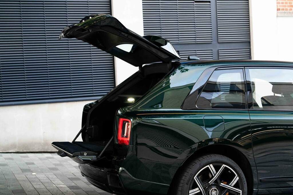 Rolls-Royce Cullinan Series II 6.75 V12 Grey #79