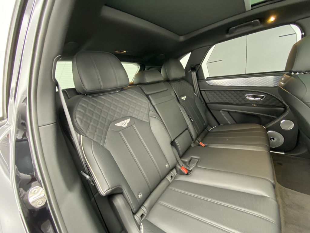 Bentley Bentayga Azure V8  #24