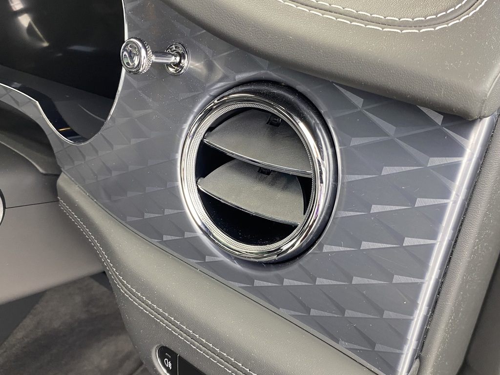 Bentley Bentayga Azure V8  #19