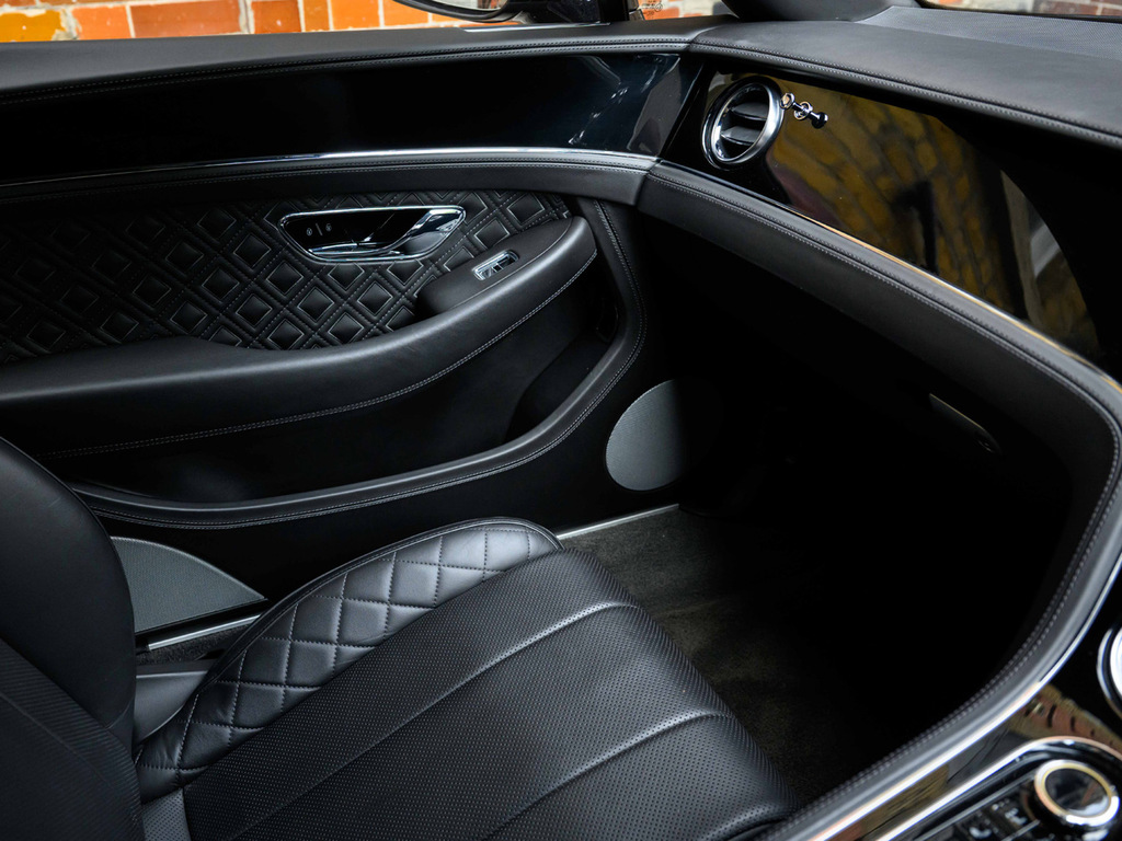 Bentley Continental 4.0 V8 3,996 cc  #17