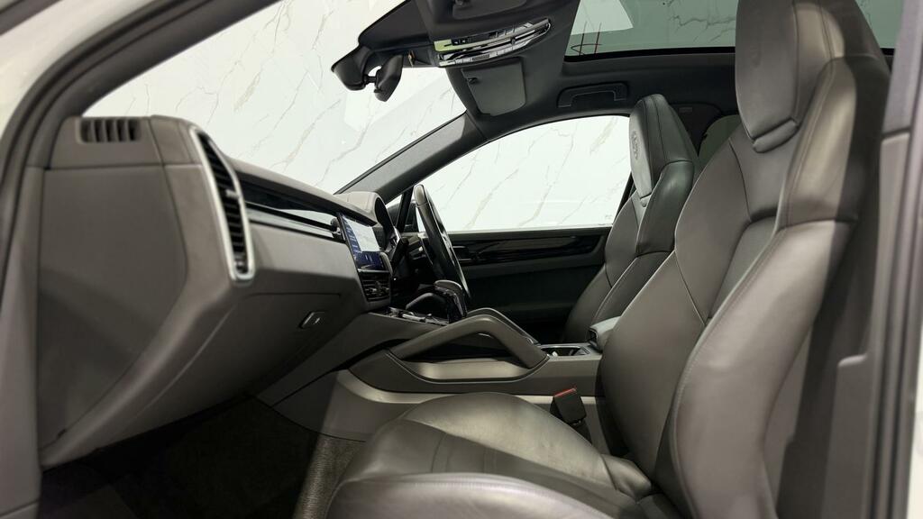 Porsche Cayenne 3.0T V6 Platinum Edition Coupe Tiptroni #6