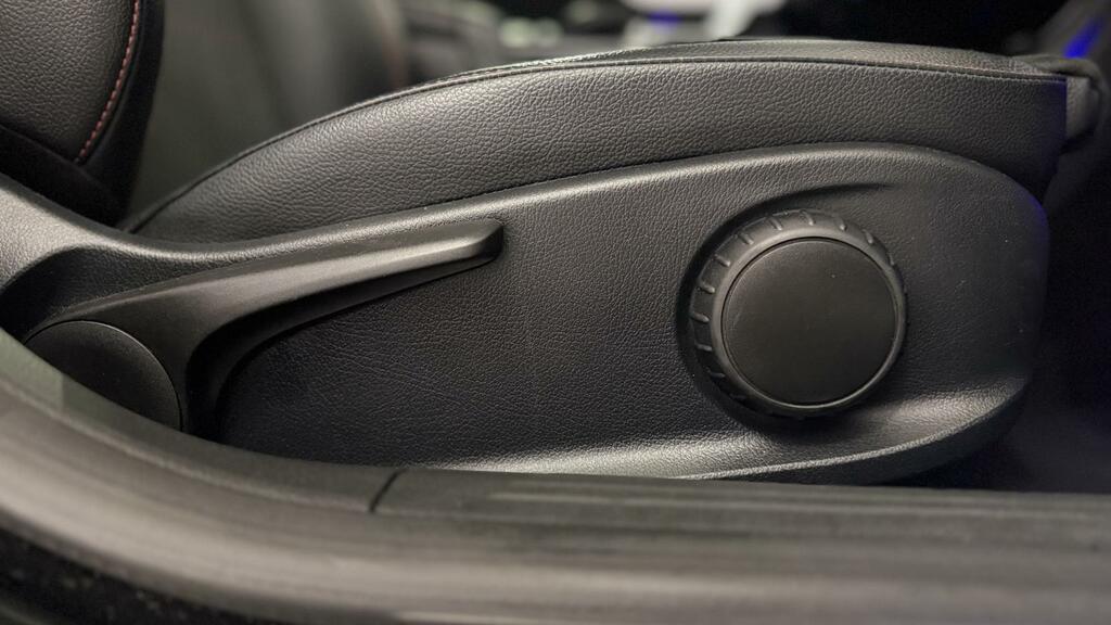 Mercedes-Benz A Class Hatchback Silver #31
