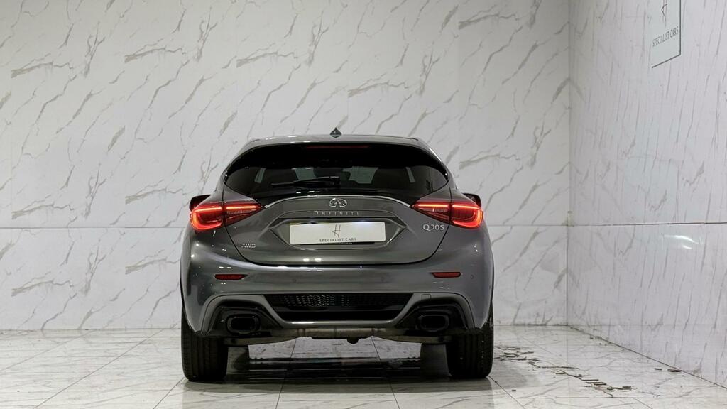Infiniti Q30 2.0T Sport Hatchback Dct Awd Euro 6 S Grey #5