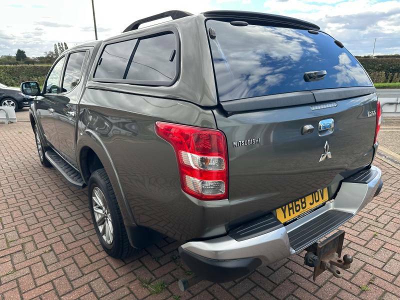 Mitsubishi L200 Double Cab Di-d 178 Warrior 4Wd Green #5