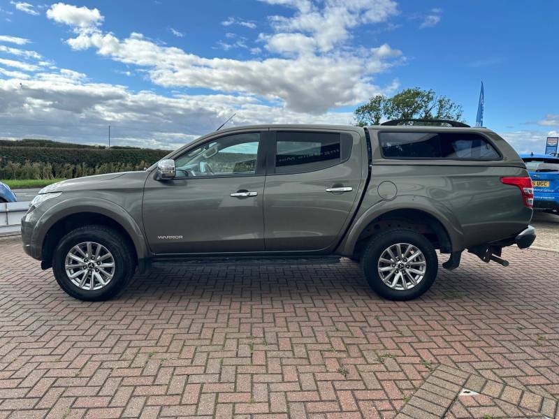 Mitsubishi L200 Double Cab Di-d 178 Warrior 4Wd Green #6
