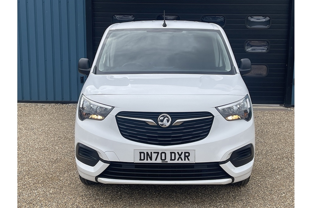 Vauxhall Combo Turbo D 2300 Sportive 2020 U2393 Ulez DN70DXR White #2
