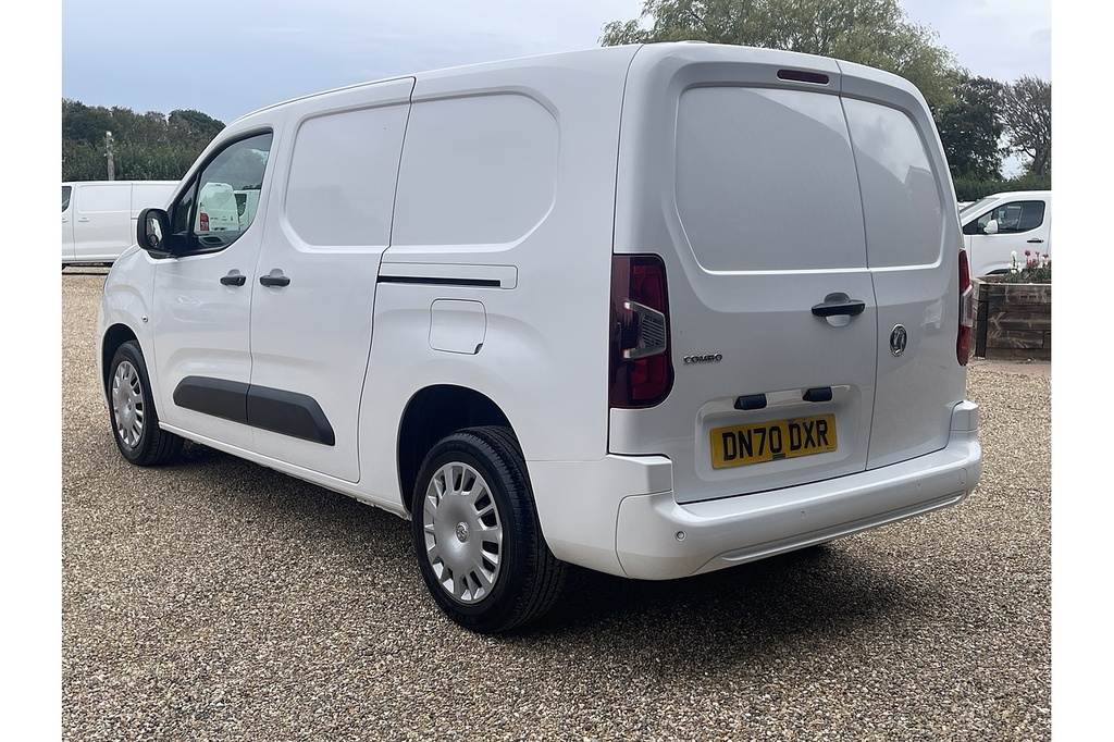 Vauxhall Combo Turbo D 2300 Sportive 2020 U2393 Ulez DN70DXR White #5