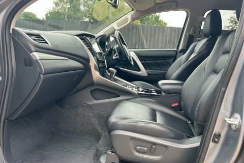 Mitsubishi Shogun Sport 2018 68 Di-d #3