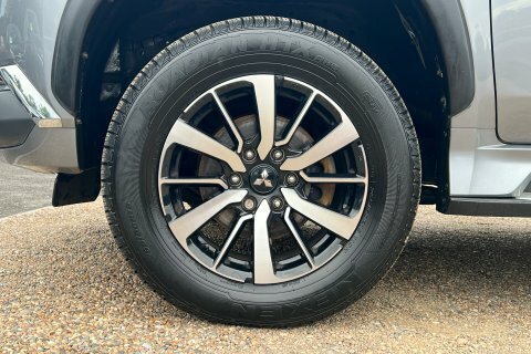 Mitsubishi Shogun Sport 2018 68 Di-d #4