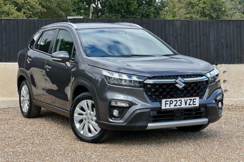 Suzuki S Cross 2023 23 Motion