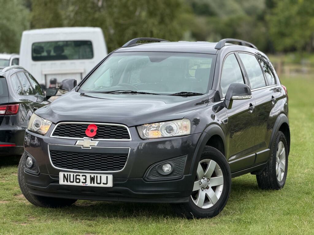 Chevrolet Captiva  Grey #9