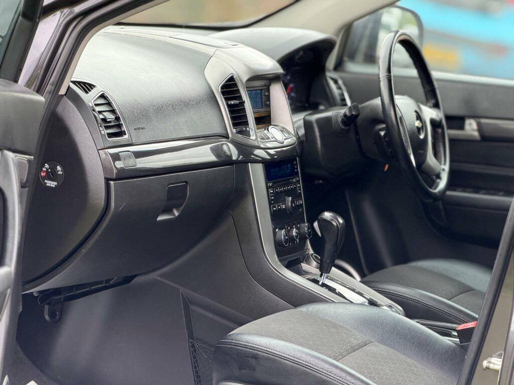 Chevrolet Captiva  Grey #10
