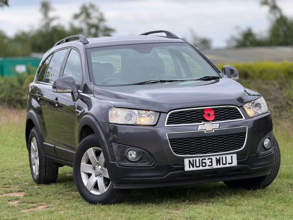 Chevrolet Captiva  Grey #8